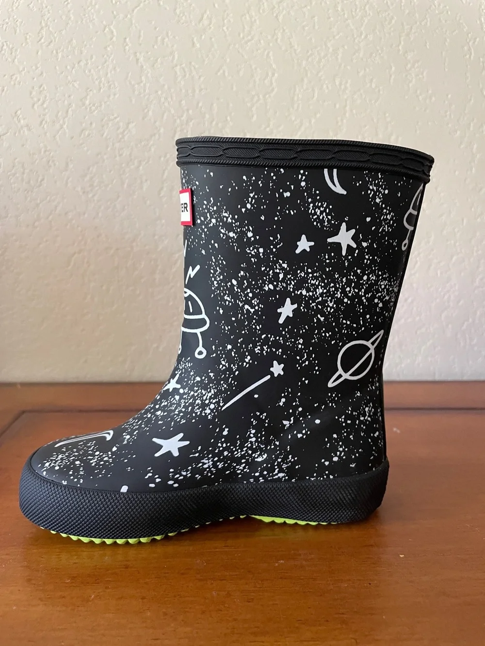 Hunter Kids First Classic Rain Boot Toddler Sz 7 Space Theme Print Black & White